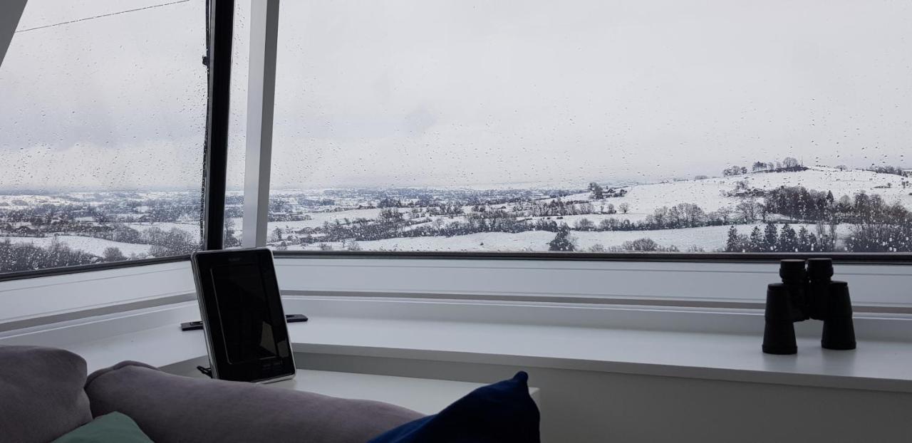 Logement Insolite La Tour De Larbuisson Herve Exteriér fotografie